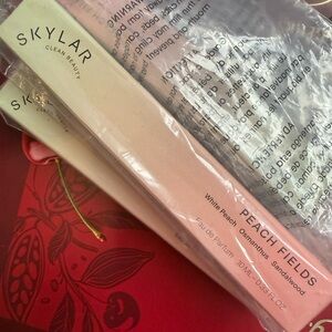 Skylar Peach Fields Eau de Parfum rollerball - Peach (10 mL)